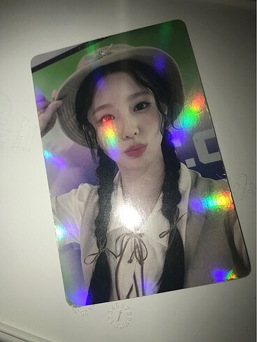 Miyeon hologramlı lomocard