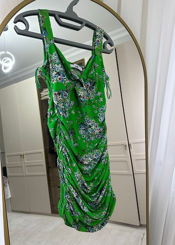 Zincir Detaylı Yeşil elbise - Görsel 5