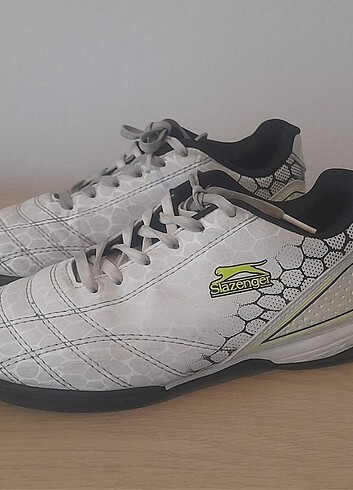 36 Beden beyaz Renk Slazenger Çocuk Halı Saha