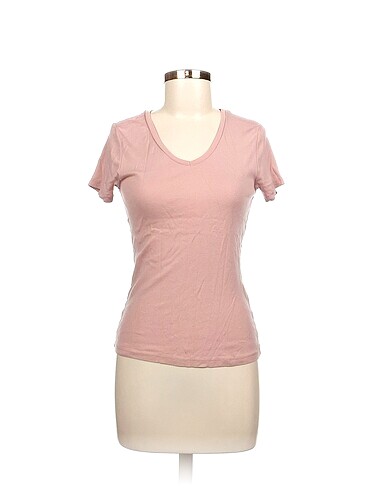 Koton T-shirt %70 İndirimli.