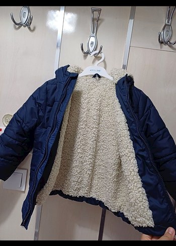 Kapüşonlu Erkek Çocuk Lacivert Mont - Görsel 2