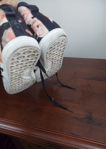 Kadın Adidas Çok Renkli Bağcıklı Spor Ayakkabı - Görsel 3