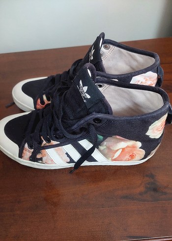 Kadın Adidas Çok Renkli Bağcıklı Spor Ayakkabı - Görsel 4