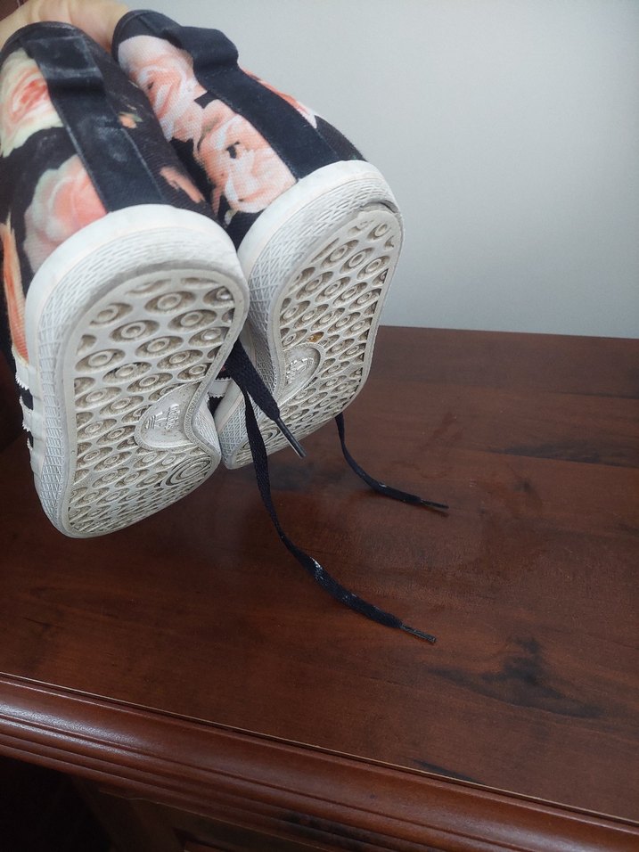 Kadın Adidas Çok Renkli Bağcıklı Spor Ayakkabı - Görsel 3