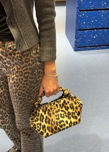 Ganni orijinal Bou Bag Leo Desenli çanta - Görsel 4