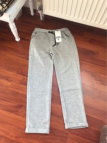 10 Yaş Beden gri Renk Zara gıri renk erkek çocuk pantolonu pike kumap pamuklu