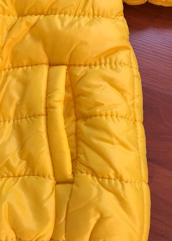 Sarı Kapüşonlu Fermuarlı Erkek Çocuk Montu - Görsel 5