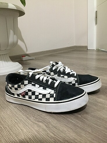 damalı vans