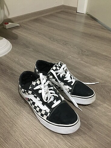 Vans damalı vans