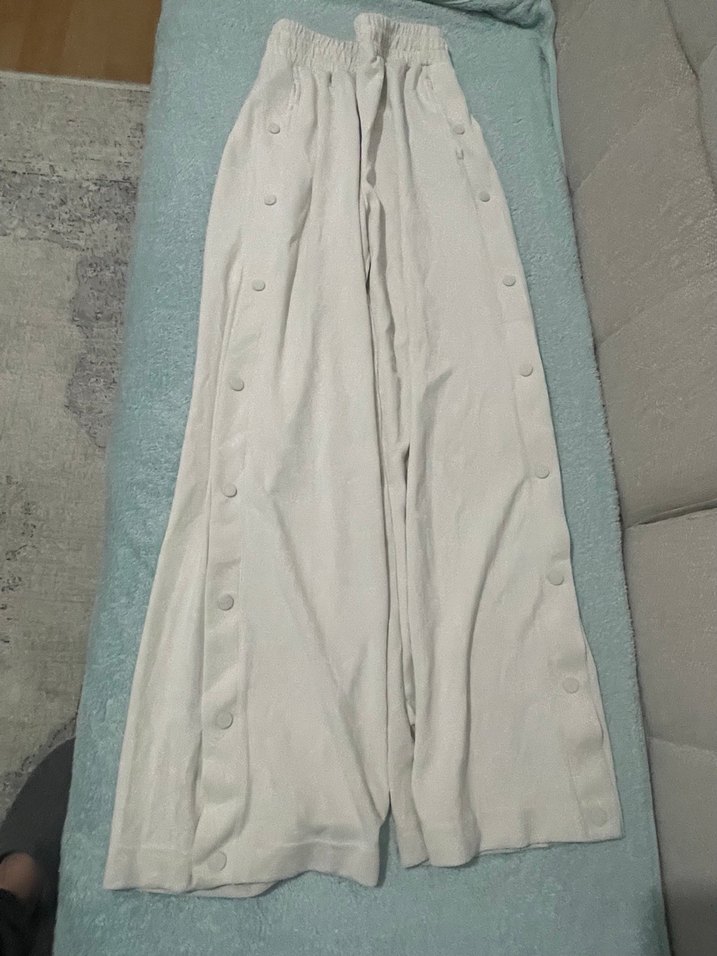 Düğmeli Krem Kadın Kumaş Pantolon - Görsel 2