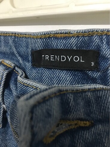 Trendyol & Milla yüksek bel kot şort