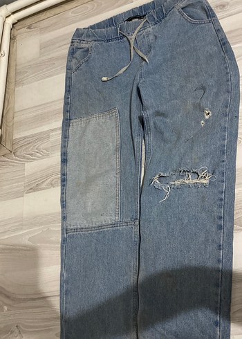 Siyah Bağcıklı Yırtık Salaş Kadın Jean - Görsel 2