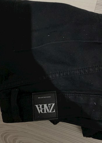 Zara Düğmeli Siyah Mini Kot Şort - Görsel 3