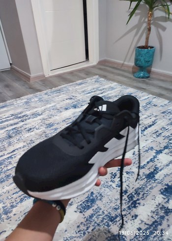 Adidas Erkek Siyah-Beyaz Spor Ayakkabı - Görsel 3