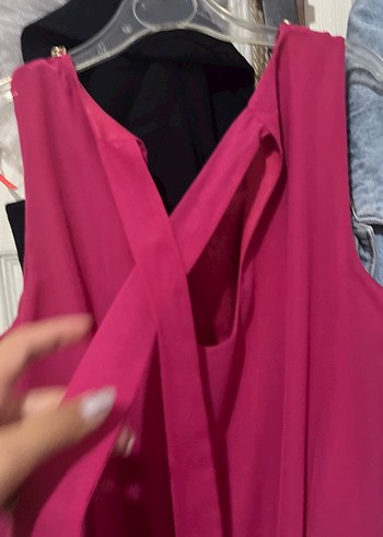 s Beden pembe Renk Zincir Detaylı Pembe Siyah Midi Elbise