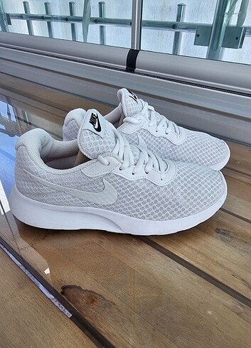 Nike Ayakkabı