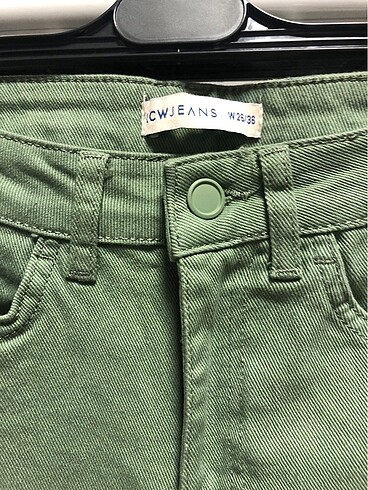 Defacto yeşil pantolon - Görsel 3