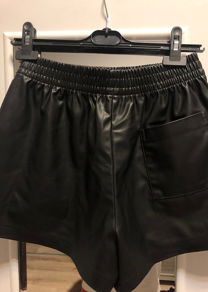 Oysho deri şort - Görsel 3