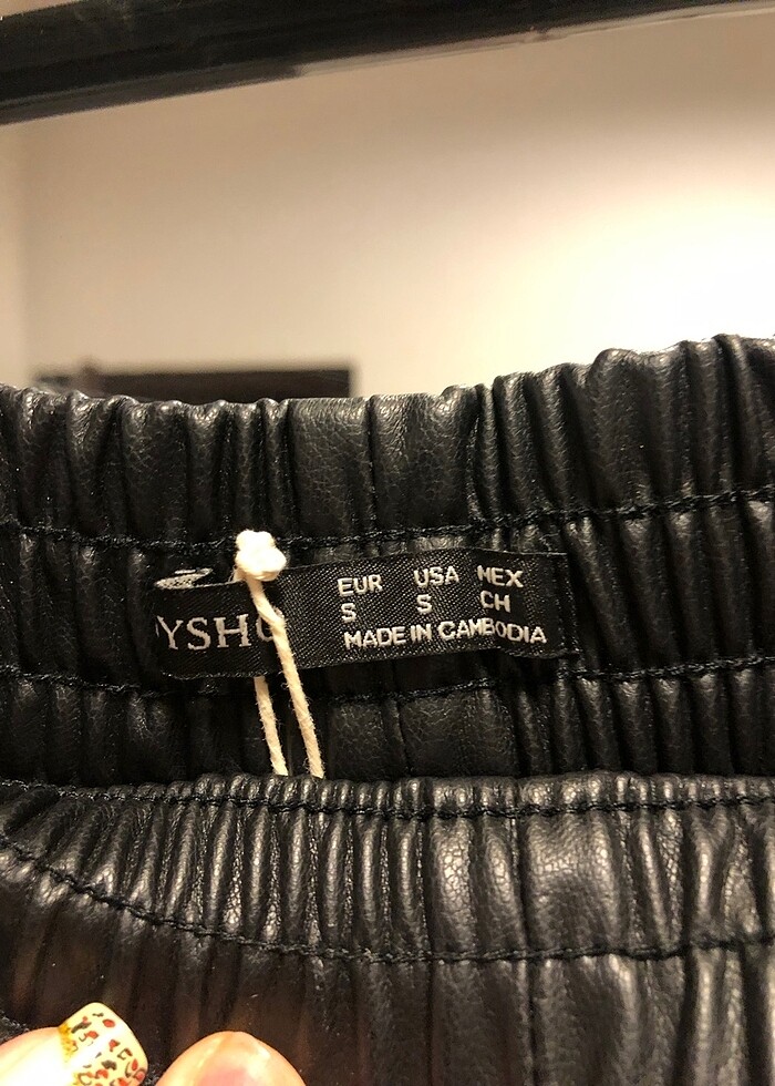 Oysho deri şort - Görsel 4