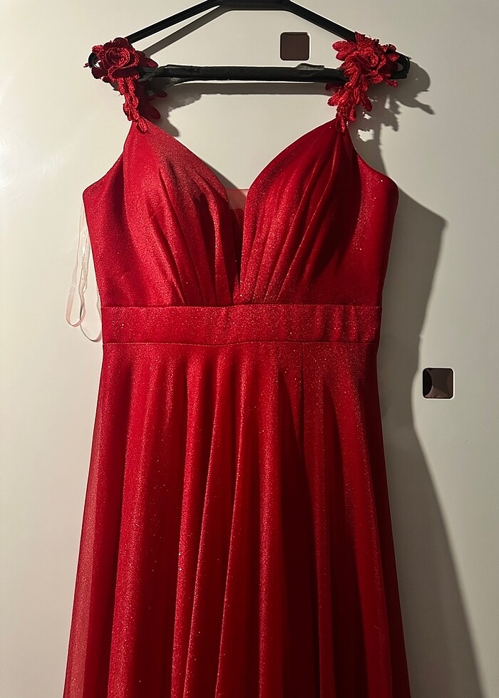 Kırmızı abiye elbise - Görsel 3