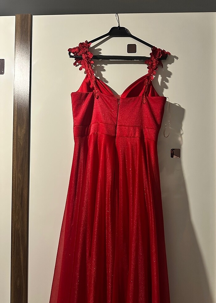 Kırmızı abiye elbise - Görsel 4