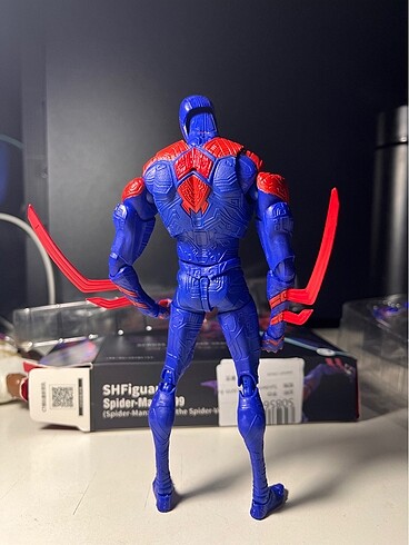  Beden Renk Spiderman 2099 shf (ct toys)