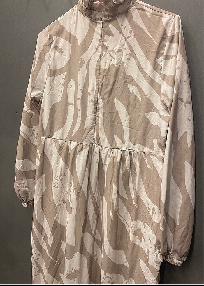 Çok şık uzun tesettür elbise - Görsel 2