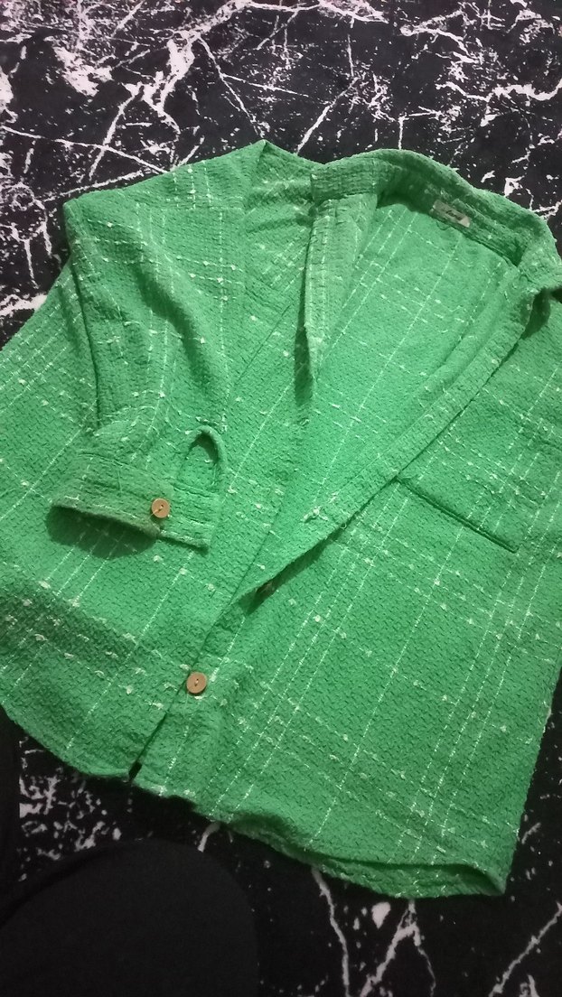 Yeşil Düğmeli Keten Uzun Kollu Kadın Gömlek - Görsel 2