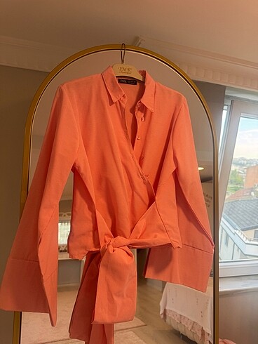 Pembe gömlek