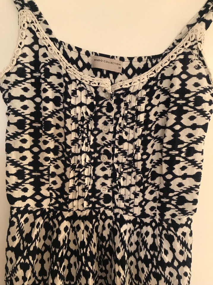 Kolsuz Desenli Elbise - Görsel 2