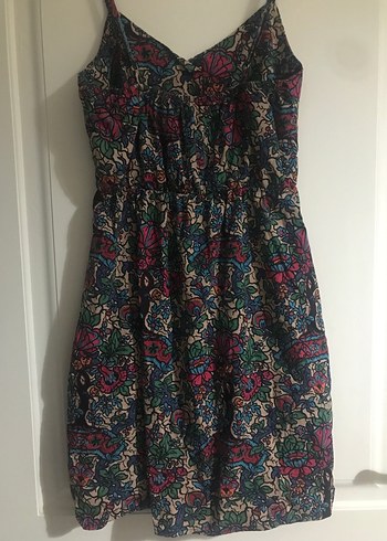 Desenli V Yakalı Elbise - Görsel 3