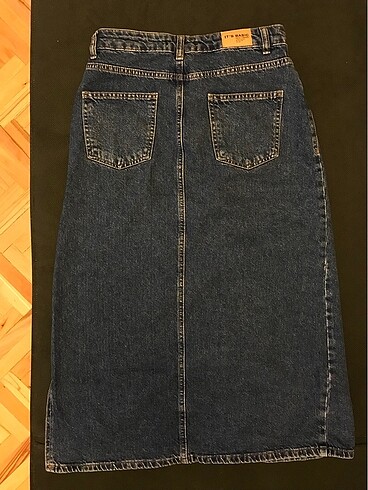 Diğer Yırtmaçlı Kot Pantolon
