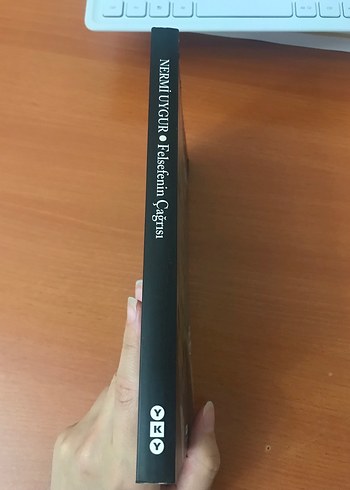  Beden Renk Felsefenin Çağrısı - Nermi Uygur