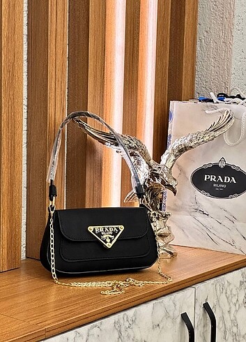 Prada Prada çanta