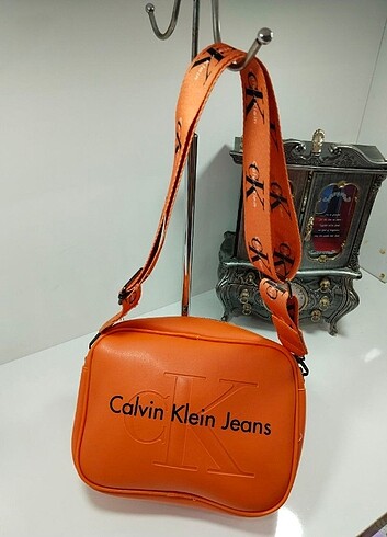 Beden Calvin Klein çanta