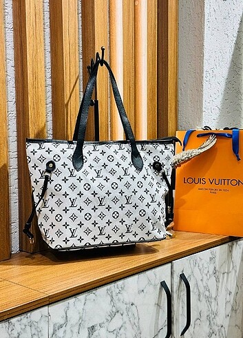 Beden Louis Vuitton çanta