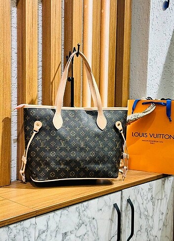 Louis Vuitton çanta 