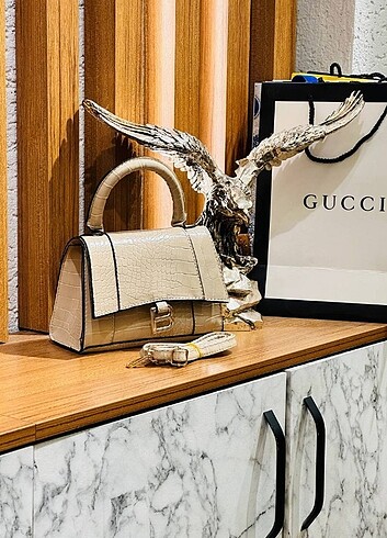 Balenciaga Gucci çanta 