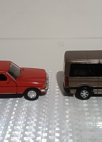 2 ADET MERCEDES METAL ARABA