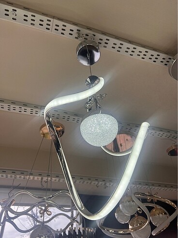 Tek toplu led avize