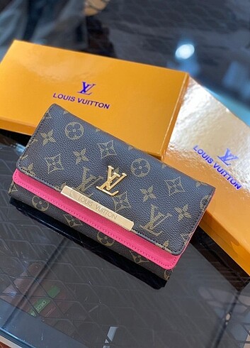 Louis Vuitton Çift kapaklı model 
