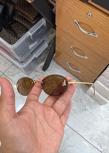 2 adet gözlük