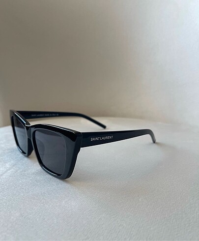 Beden YvesSaintLaurent KADIN GÖZLÜK