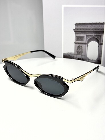 YvesSaintLaurent KADIN GÖZLÜK