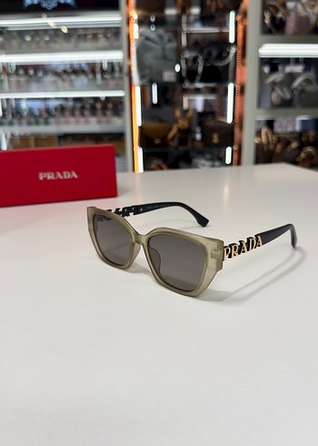 PRADA KADIN GÖZLÜK - Görsel 2