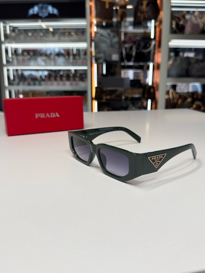 PRADA KADIN GÖZLÜK - Görsel 4