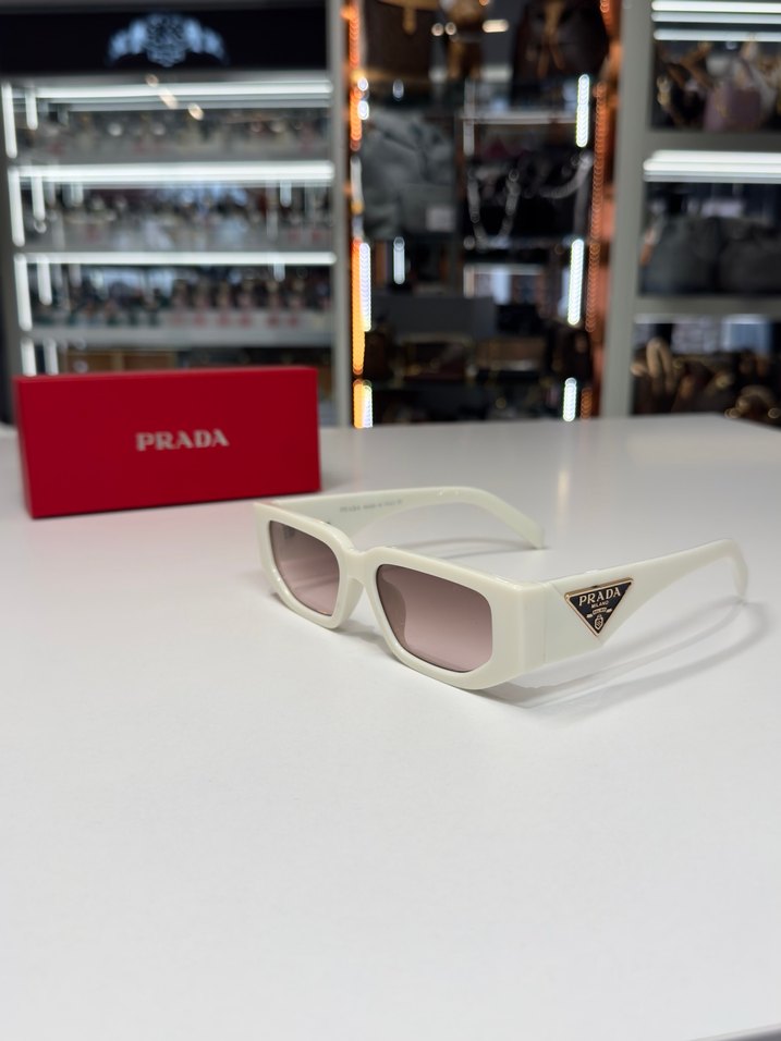 PRADA KADIN GÖZLÜK - Görsel 2