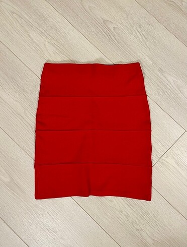 Pull&Bear Kırmızı Mini Etek