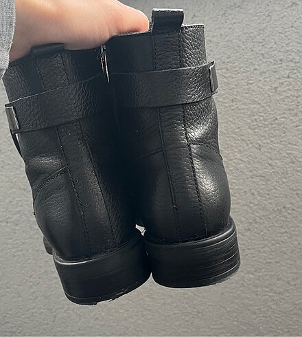 38 Beden Sıyah bot