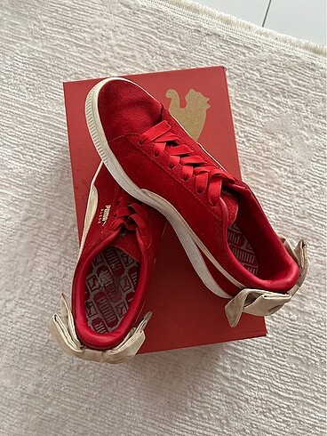 38 Beden kırmızı Renk Puma spor ayakkabı